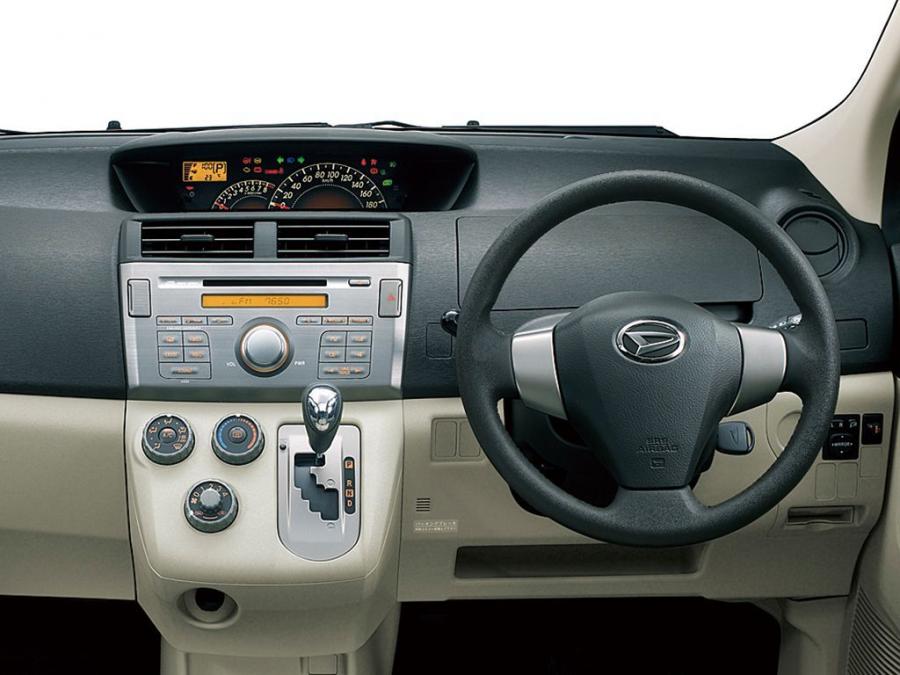  Daihatsu Boon Luminas 2008 года  (фото 2 из 6)